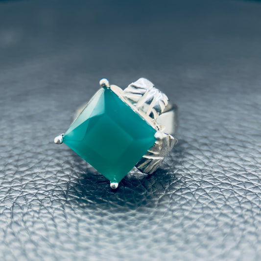 Enchanted Leaf Chrysoprase Ring